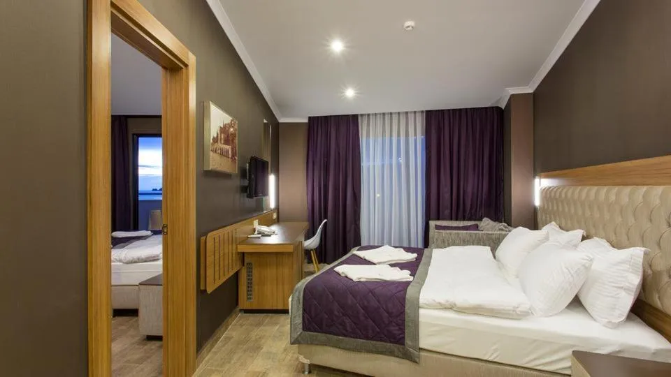 Michell Hotel & Spa-1