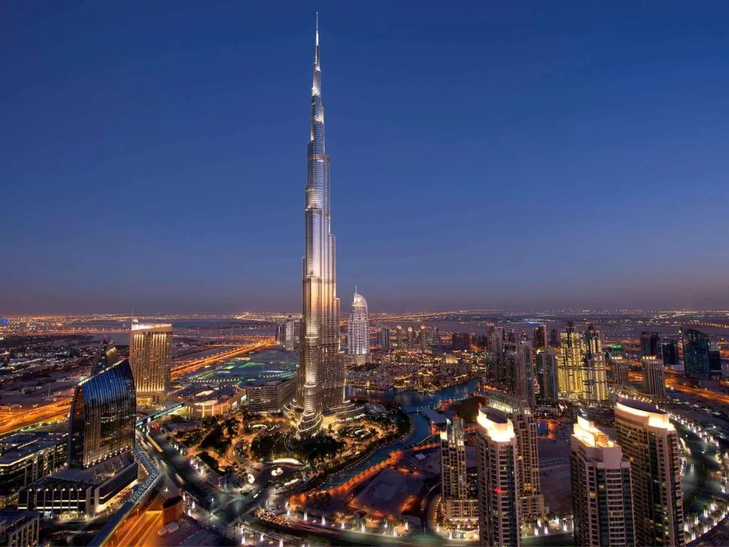 Swissotel Al Murooj Dubai slide-5