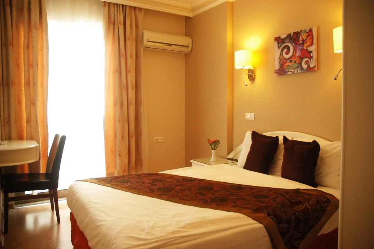 Suite Laguna Otel slide-3