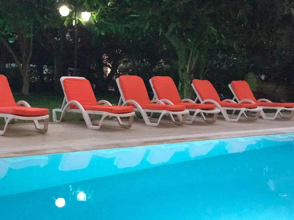 Suite Laguna Otel slide-4