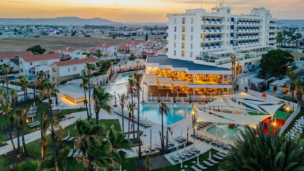 Lordos Beach hotel-1