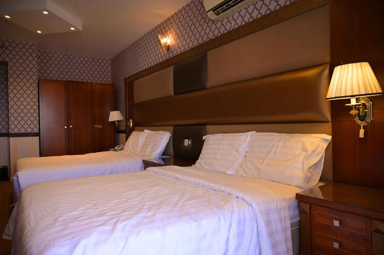 ABJAD CROWN HOTEL slide-4