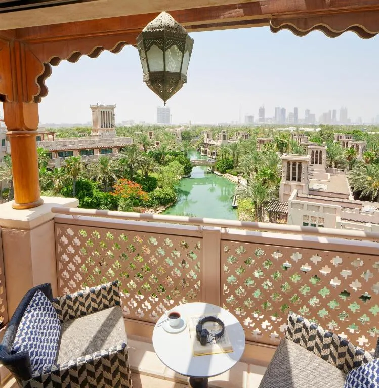 Madinat Jumeirah Hotel slide-5