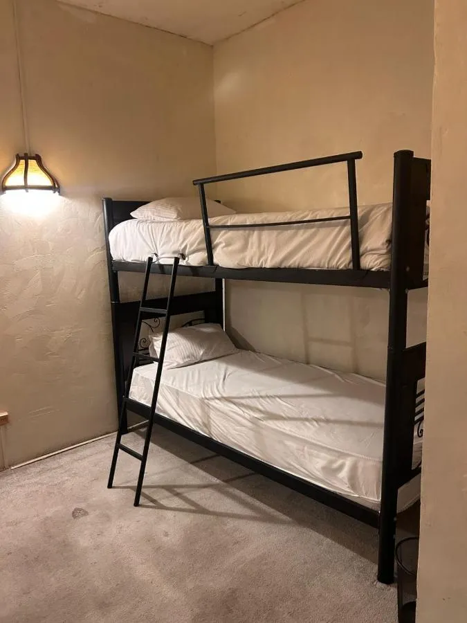My Friendly Hotel slide-2