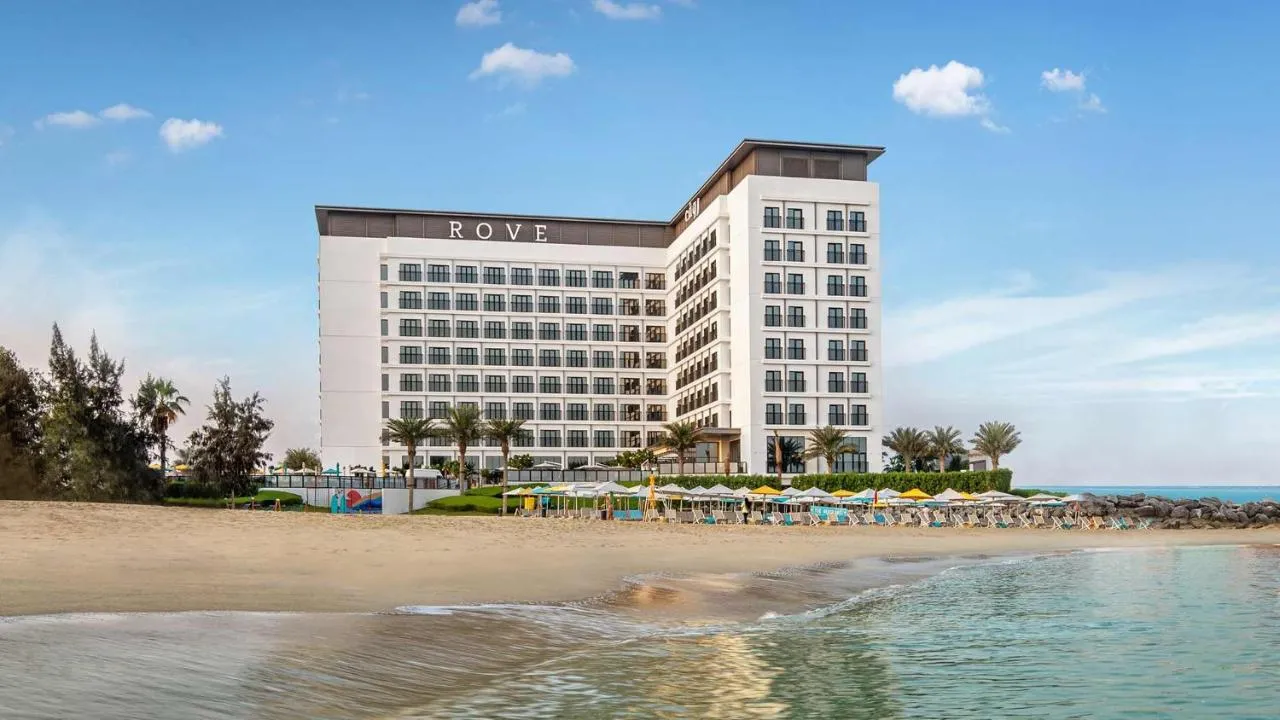 Rove La Mer Beach Hotel slide-5