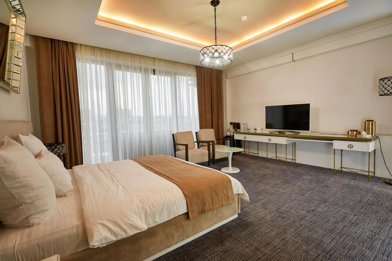 Aghababyan's Hotel slide-2