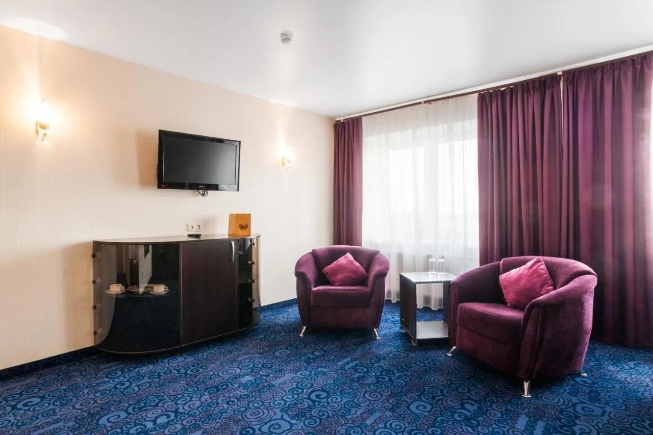 Okhtinskaya Hotel-2