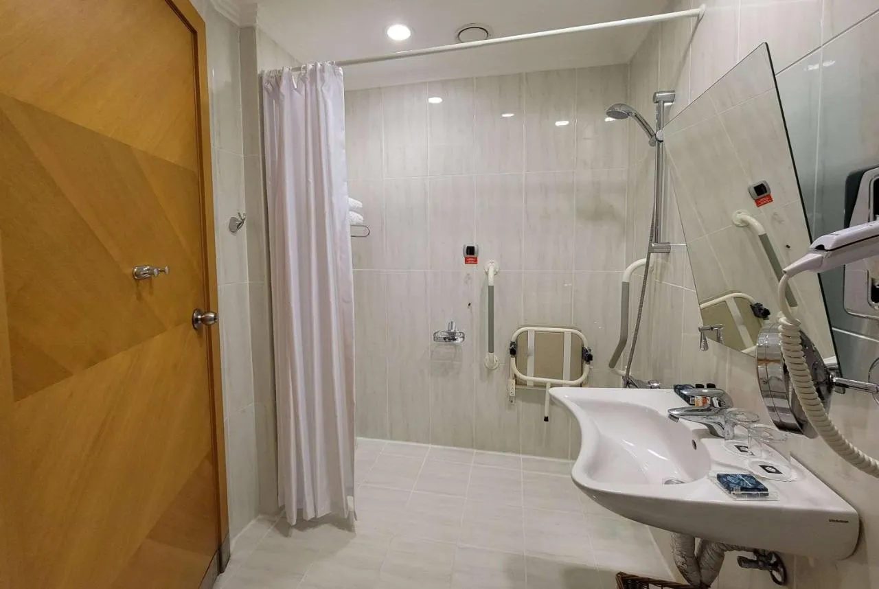 Wyndham Grand Izmir Ozdilek Thermal & Spa-1