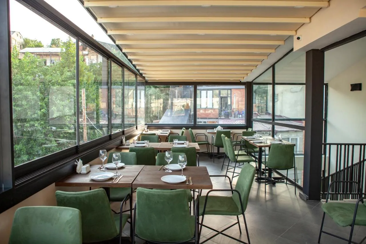 Old City Boutique Hotel slide-3