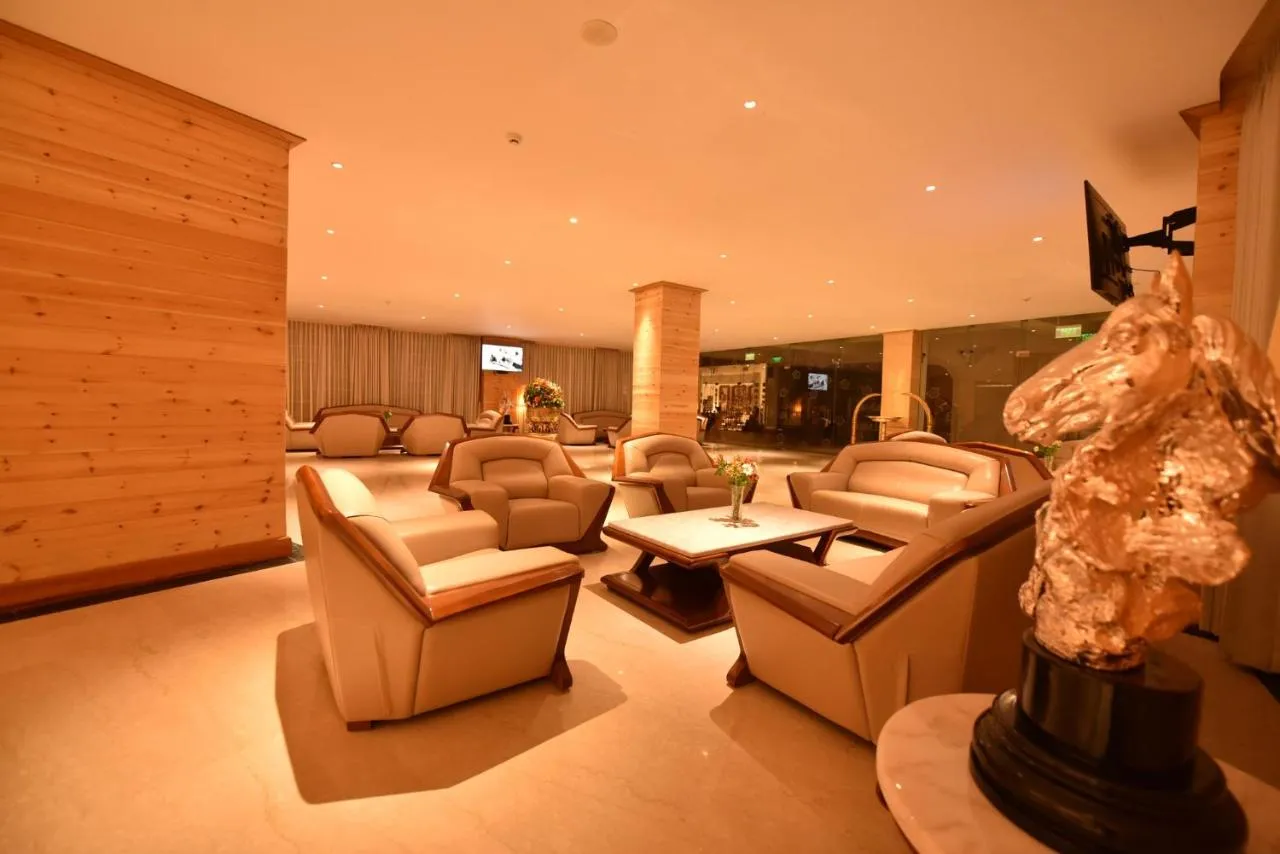 Araliya Red hotel-1