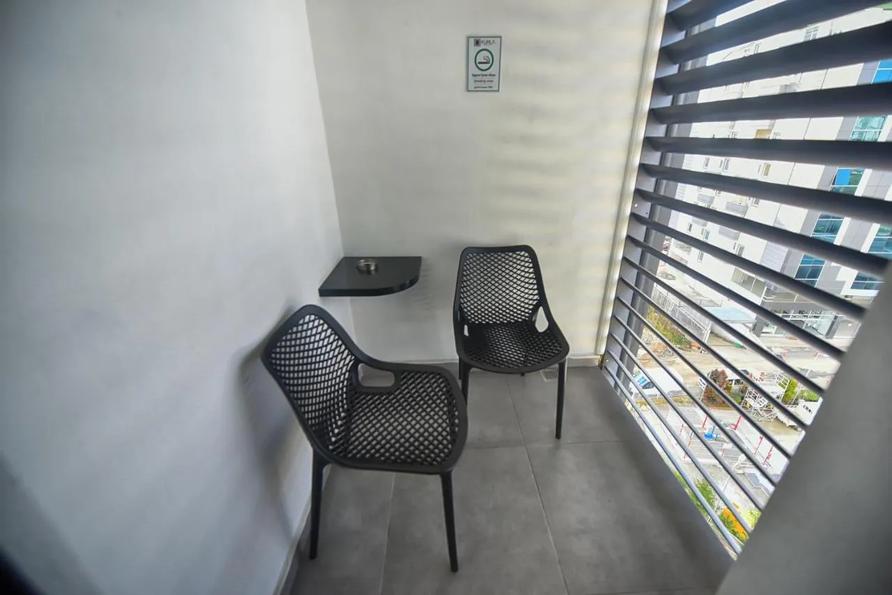 Kuhla Boutique Suite Hotel slide-5