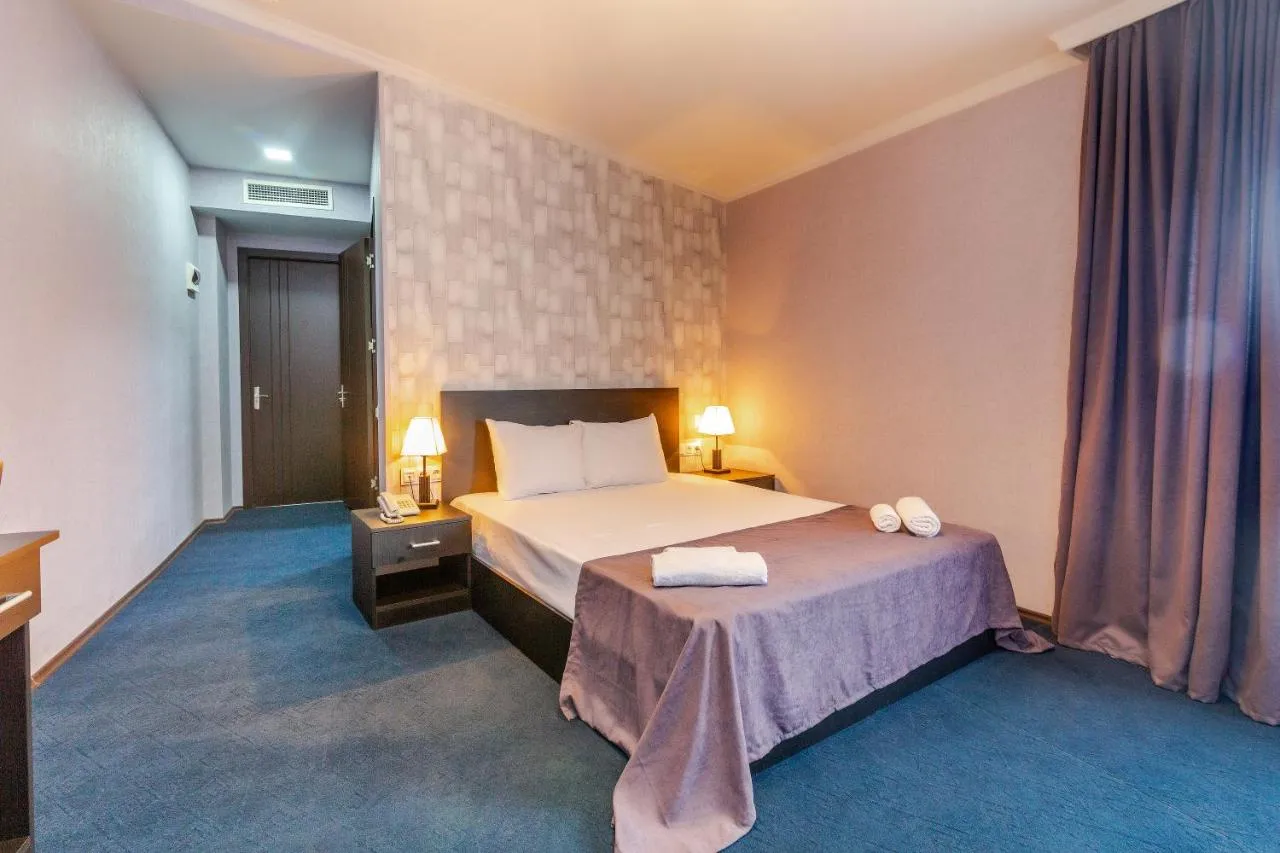 Hotel Marlyn-2