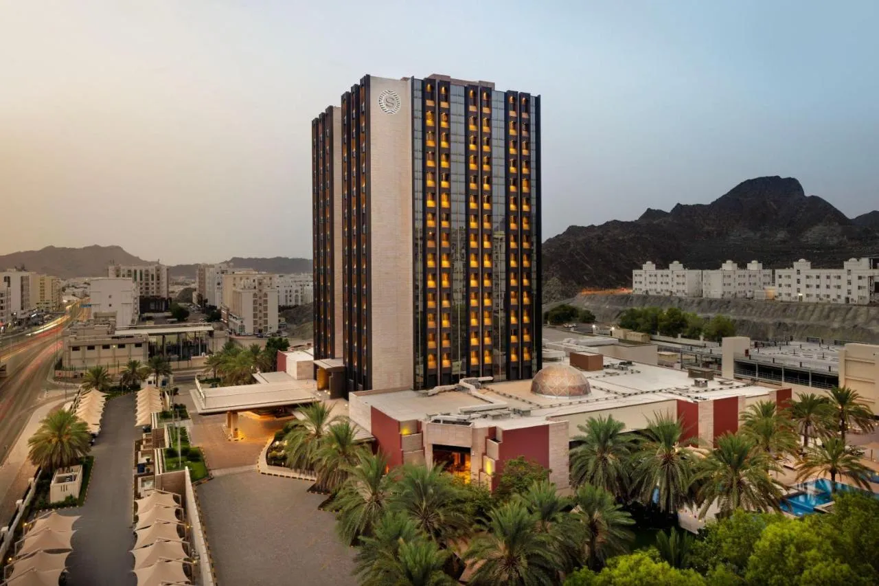 Sheraton Oman Hotel slide-3