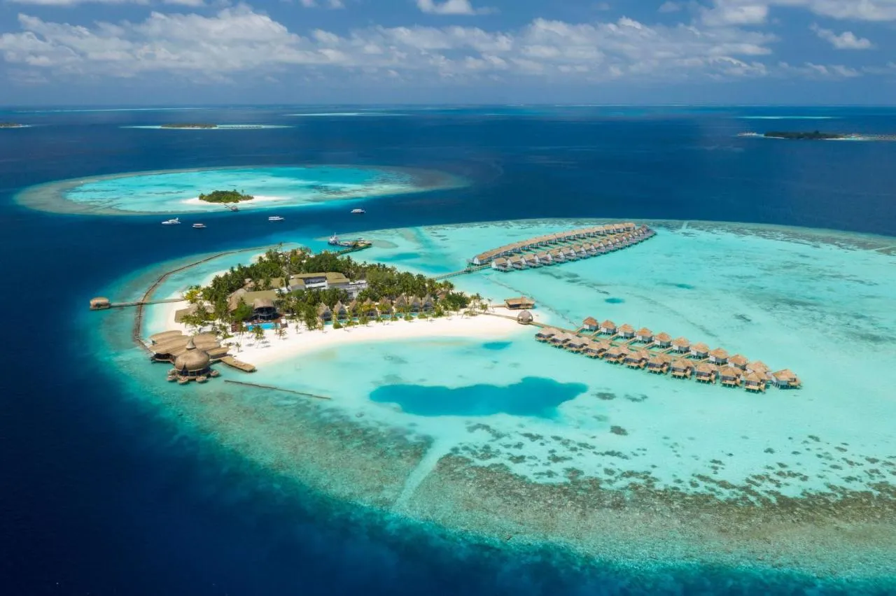 Outrigger Maldives Maafushivaru Resort-1