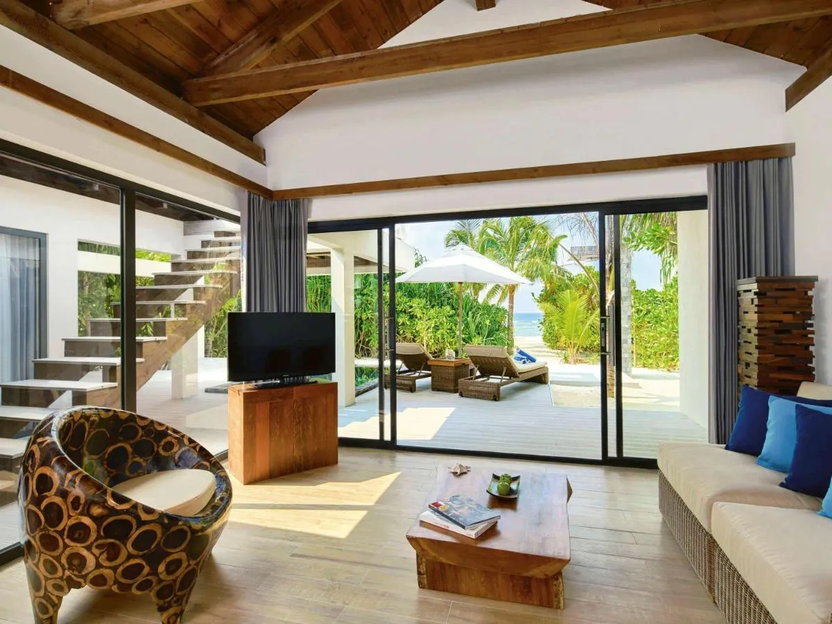 Mӧvenpick Resort Kuredhivaru Maldives-1