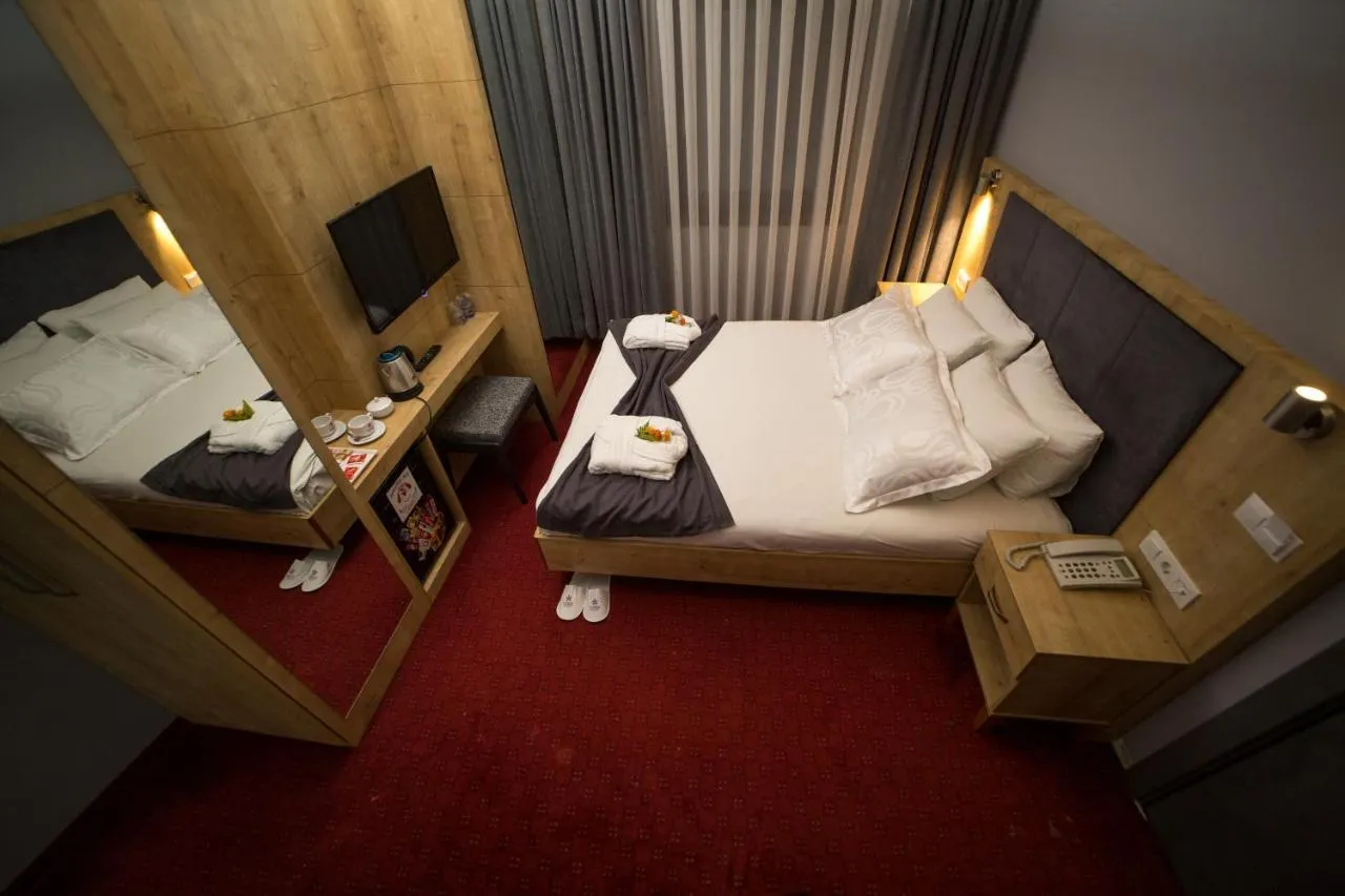 Funda Hotel-1
