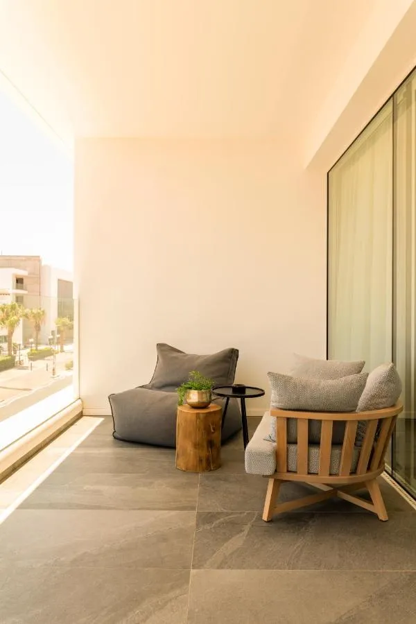 Abacus Suites slide-4
