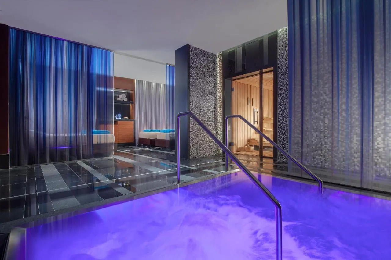 Hotel Royal Savoy Lausanne slide-3