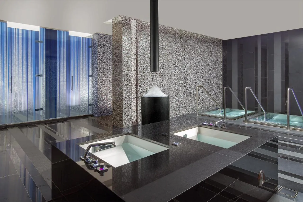 Hotel Royal Savoy Lausanne slide-4