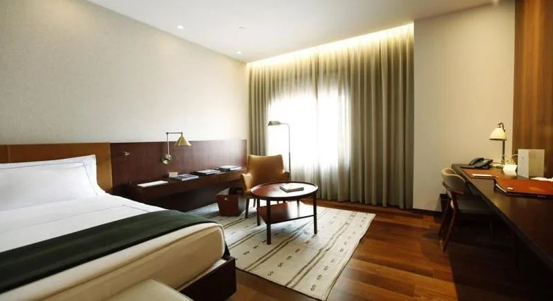Square Nine Hotel Belgrade-1