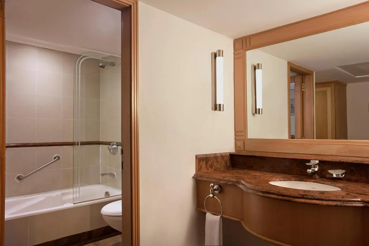 Le Meridien Kochi hotel-1