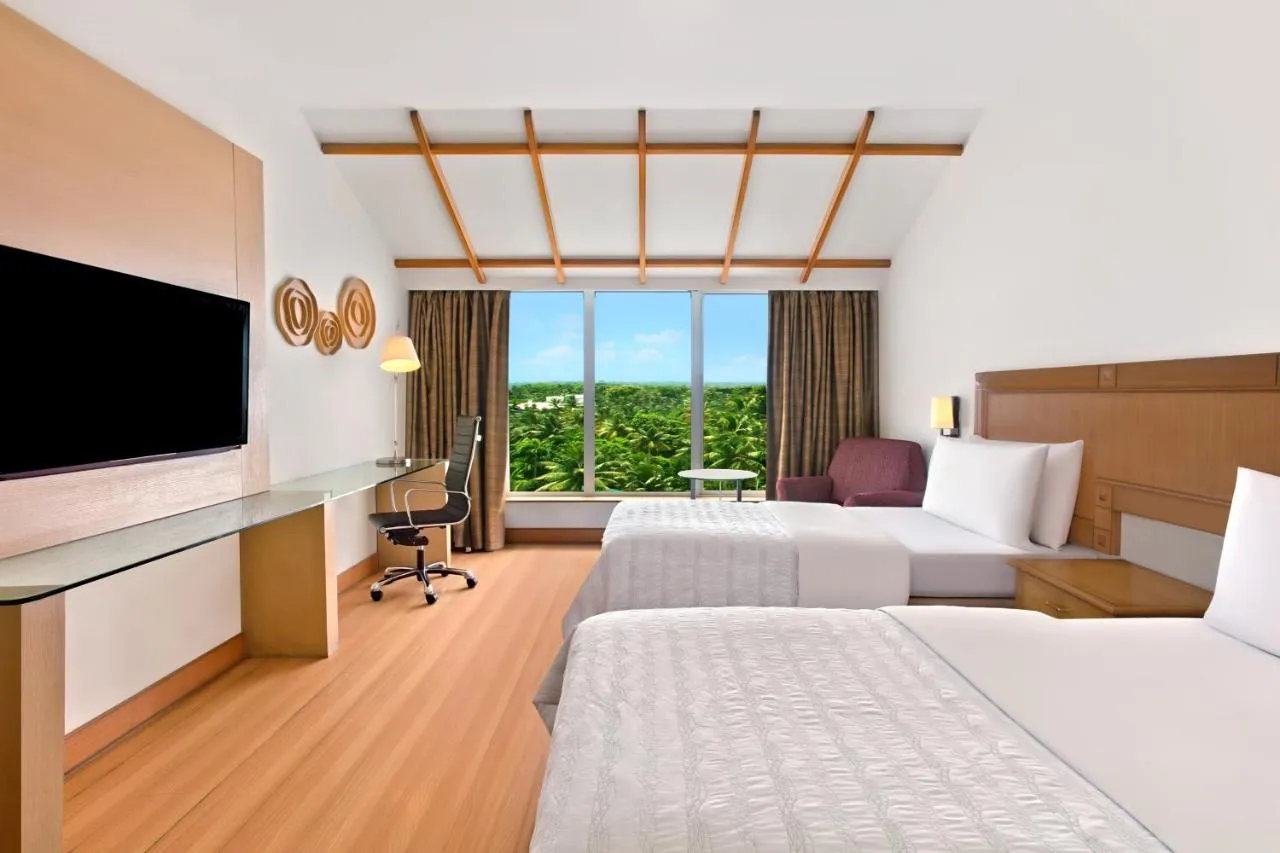 Le Meridien Kochi hotel slide-5