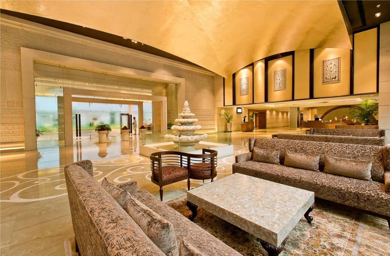 The Lalit Jaipur hotel slide-4