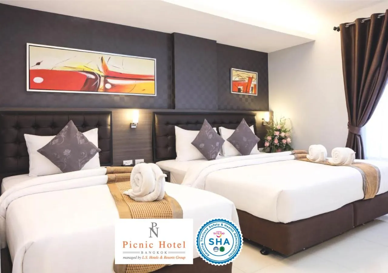 Picnic Hotel Bangkok-1