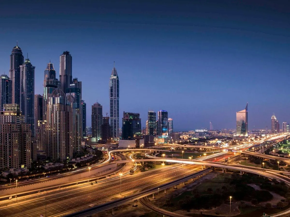 Pullman Jumeirah Lakes Towers Hotel & Residence-2