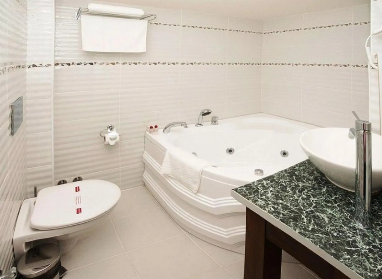 Fuat Bey Palace Hotel & Suites slide-4