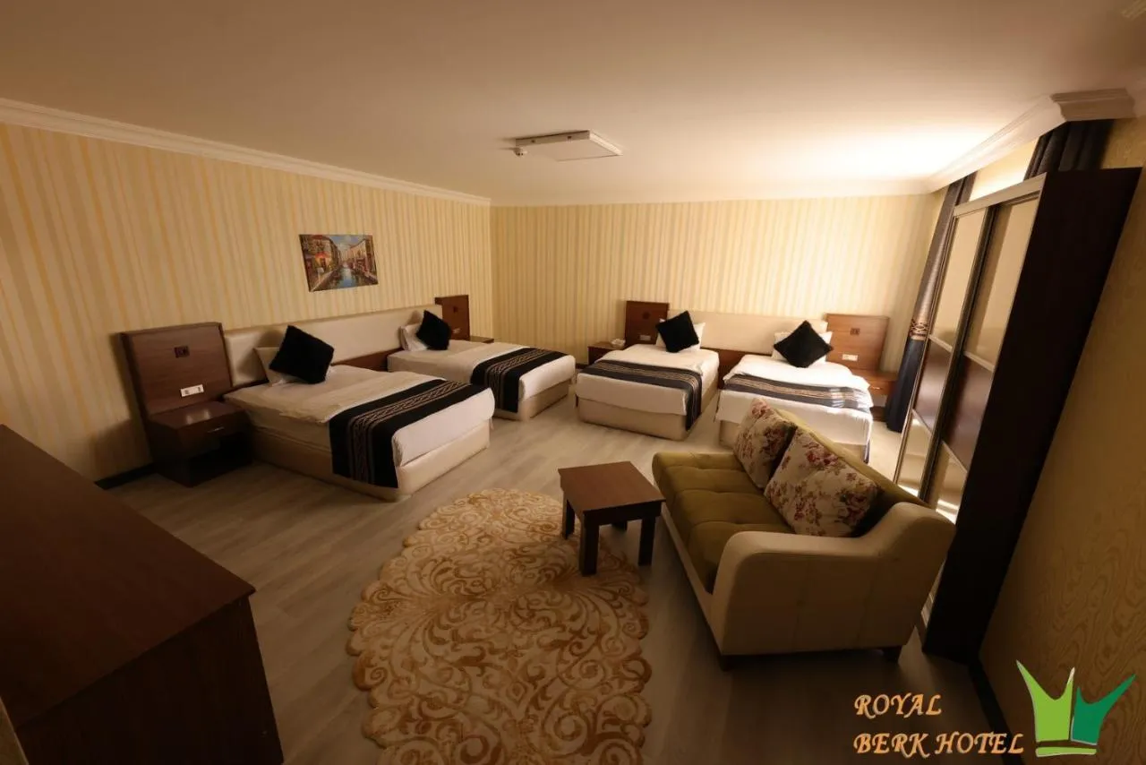 Royal Berk Hotel slide-3