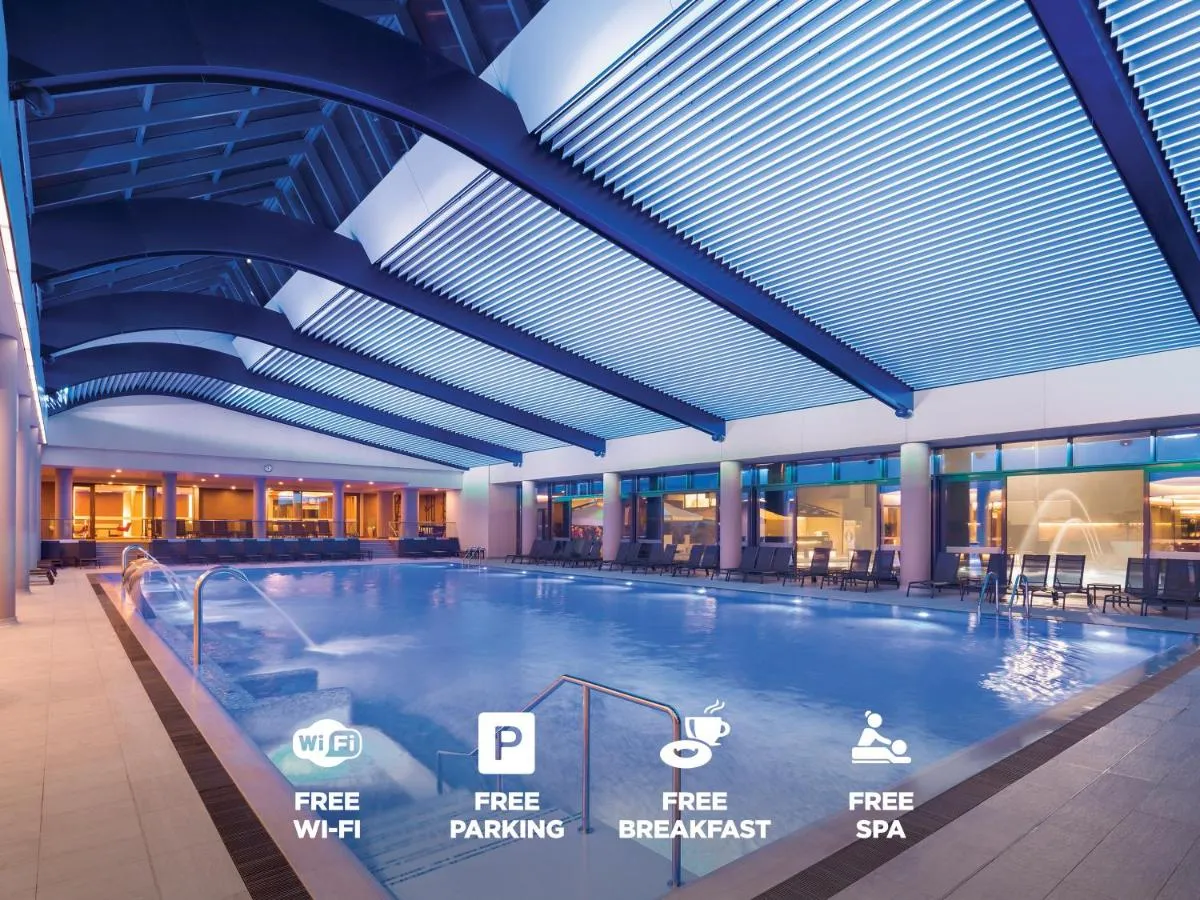 Ramada Plaza by Wyndham Bucharest Convention Center-1