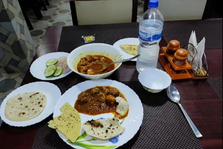 Unique Hotel and Lodge - Pleasure of Homely Stay --1
