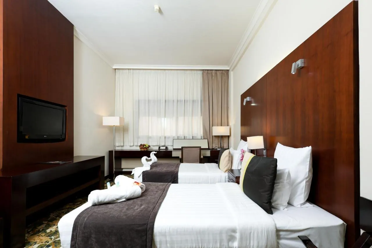 Aravi Hotel-2