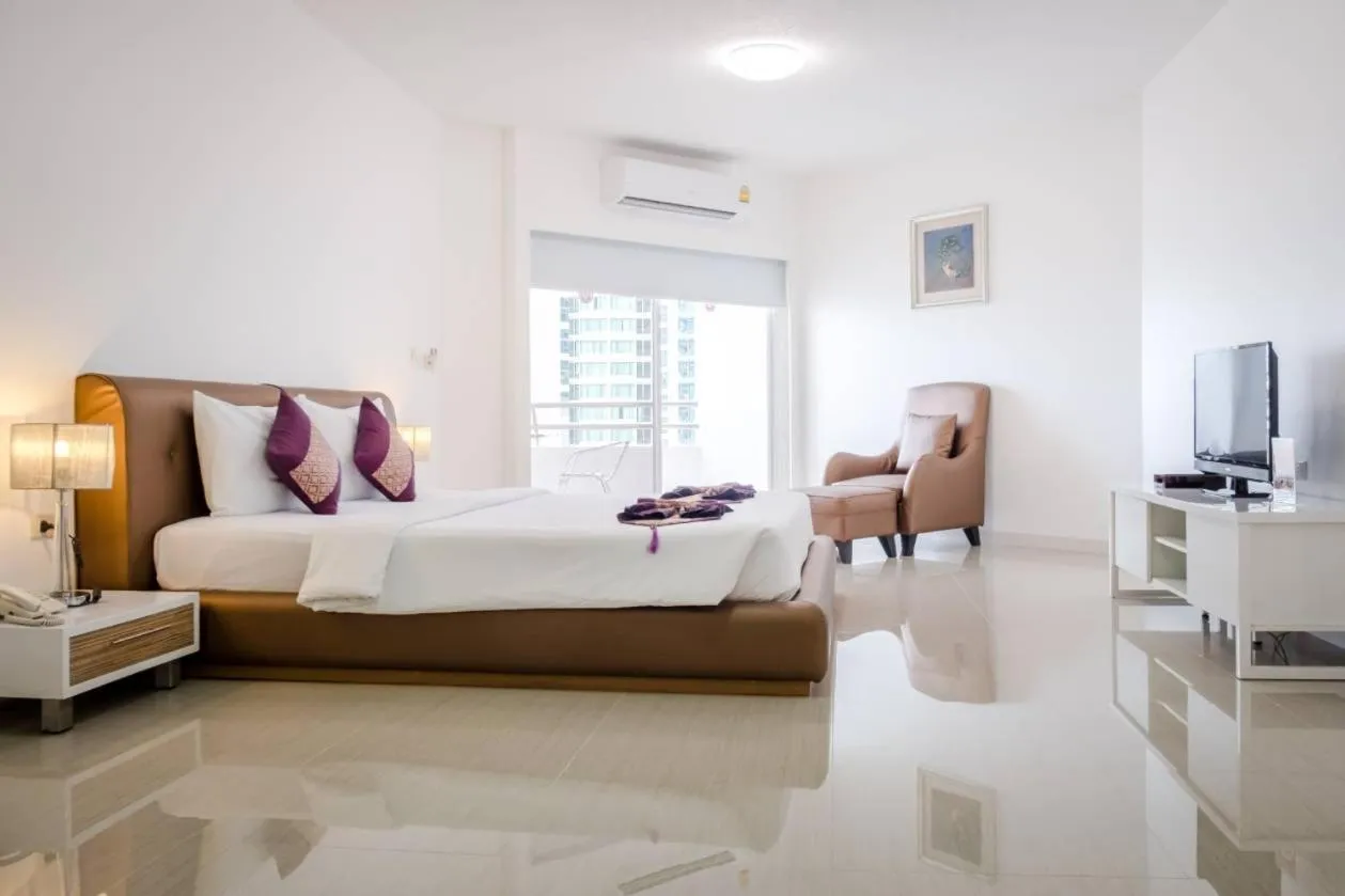 Markland Seaside Pattaya-1