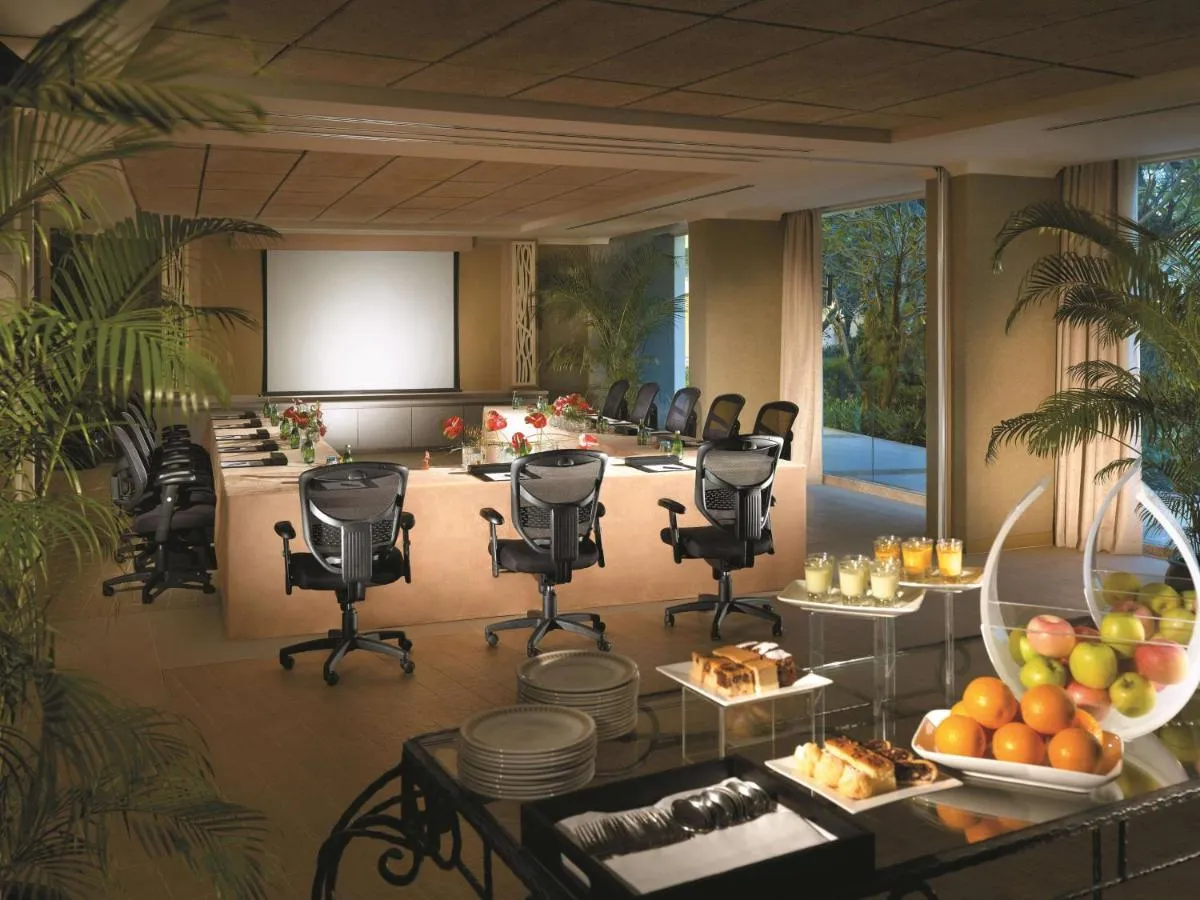Golden Sands Resort by Shangri-La slide-5