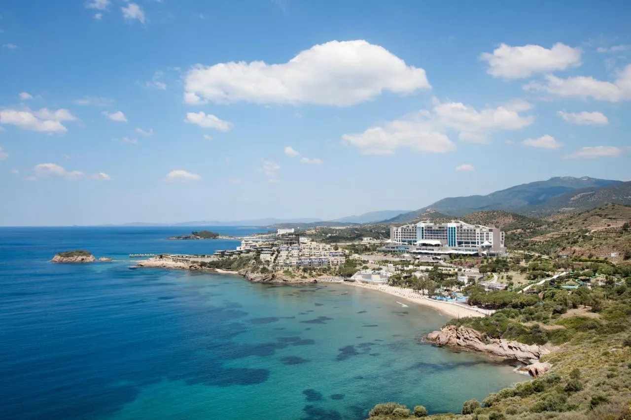Aria Claros Beach Spa Resort hotel slide-4