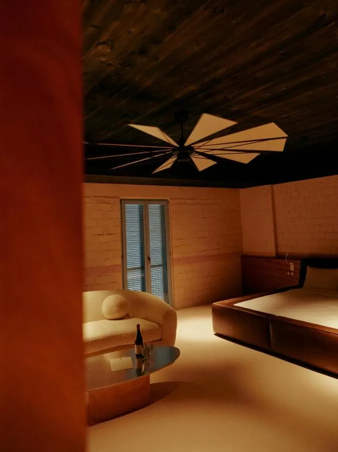 Rooms Hotel Batumi slide-3