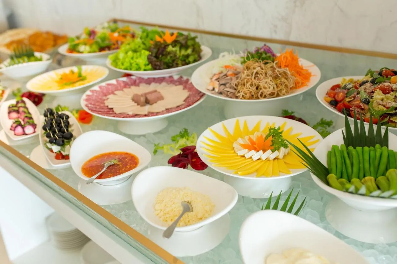 Yarra Ocean Suites Danang-1