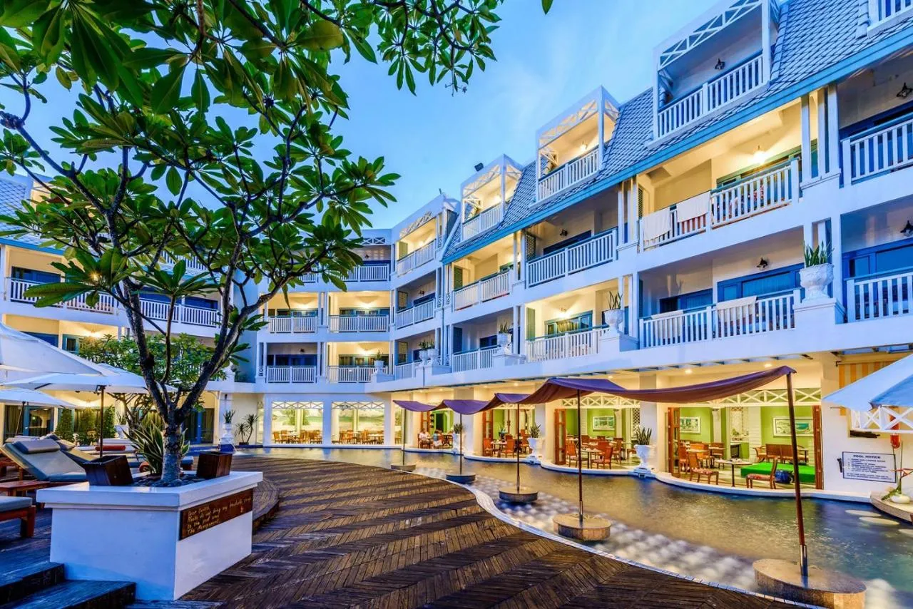 Andaman Seaview Hotel slide-3
