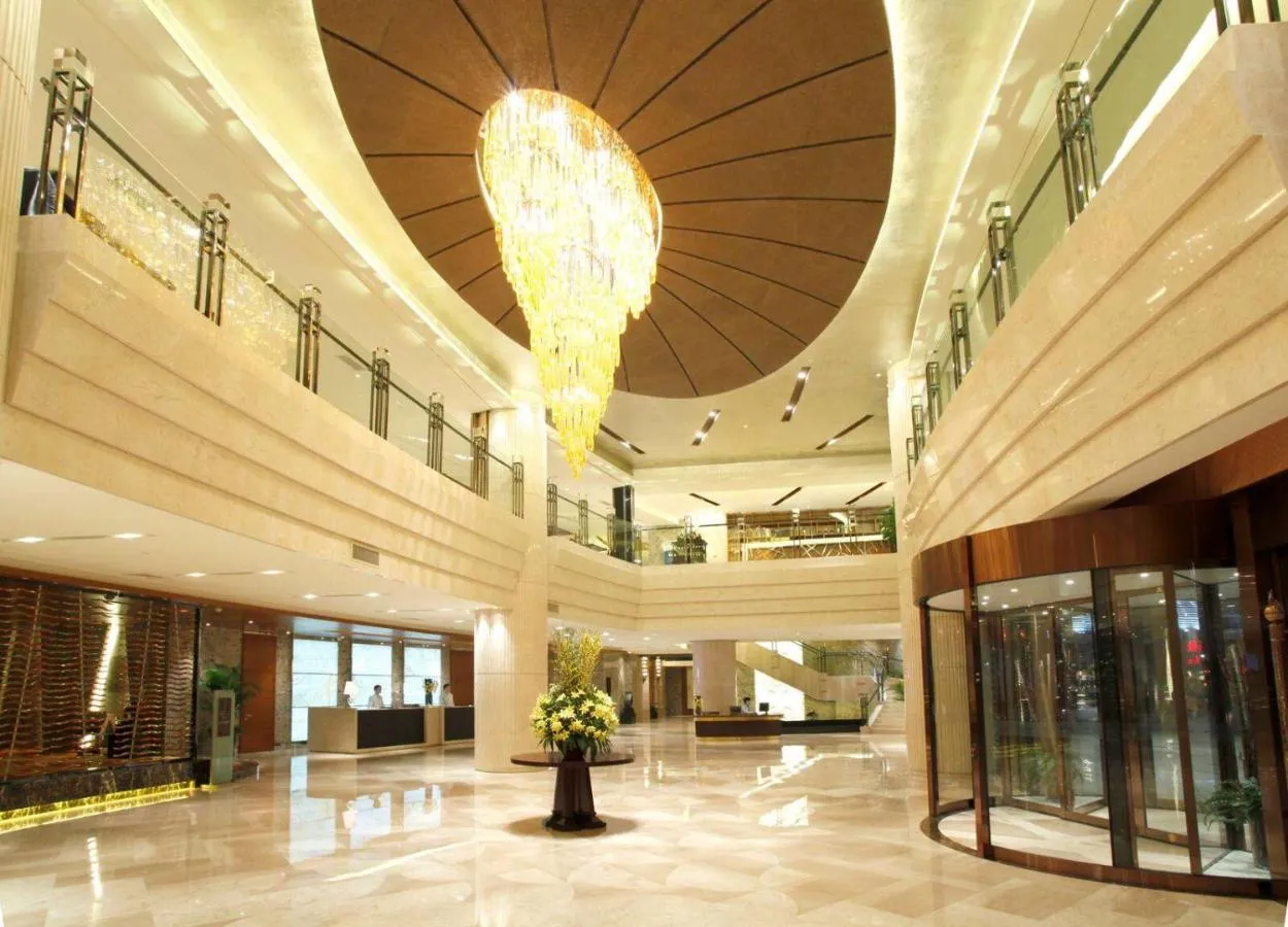 Wyndham Grand Plaza Royale Hangzhou slide-3