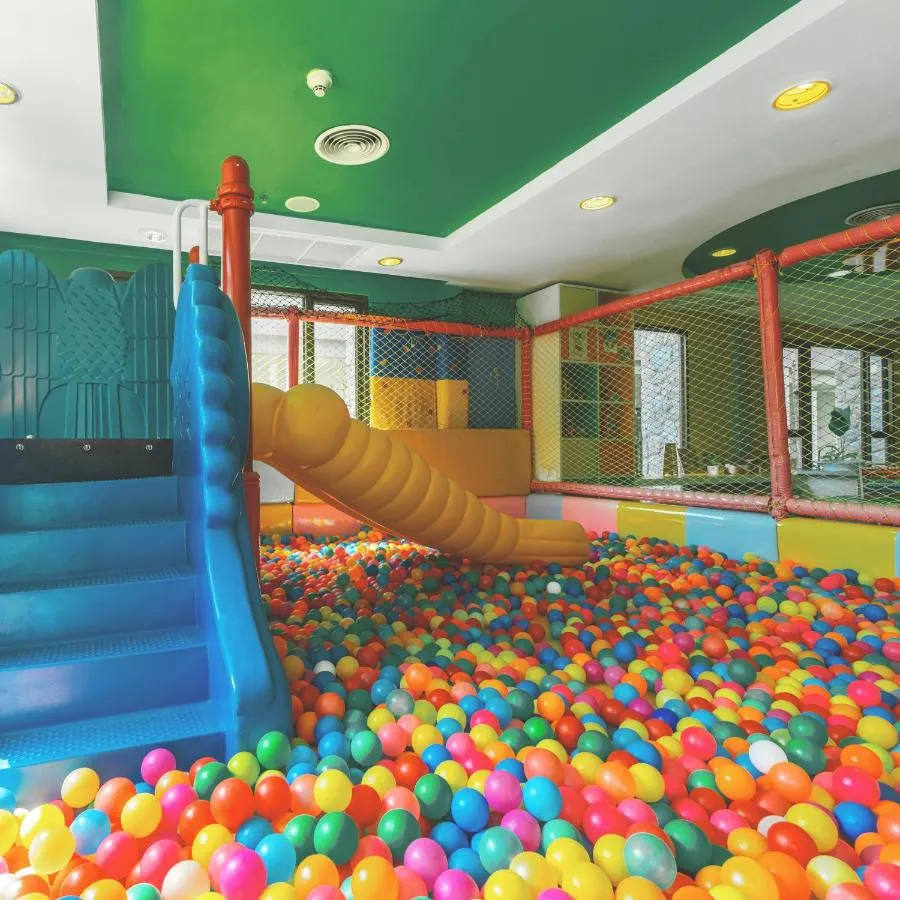 Swissotel Suites Phuket Kamala Beach slide-4