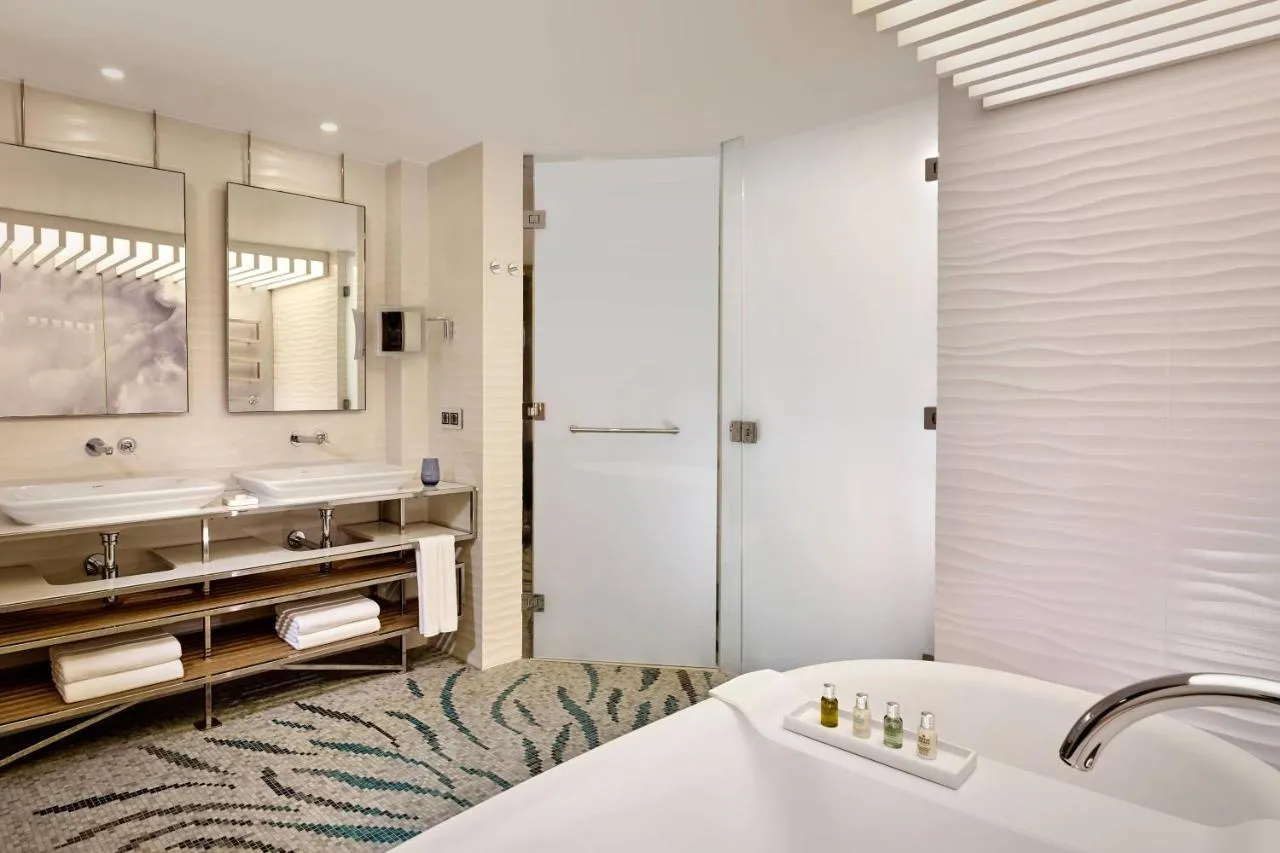 Paragraph Resort & Spa Shekvetili, Autograph Collection slide-4