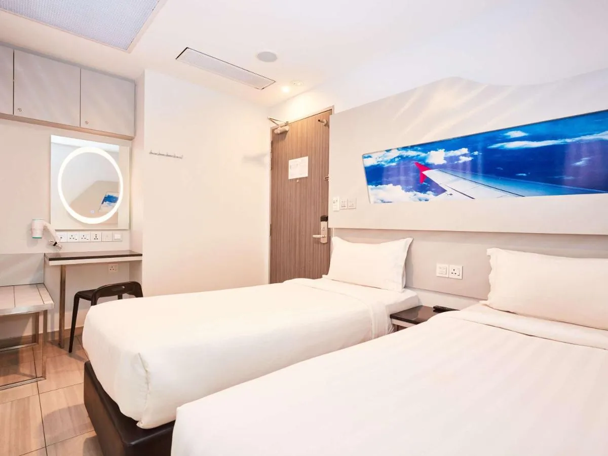 Ibis Budget Singapore Selegie slide-5
