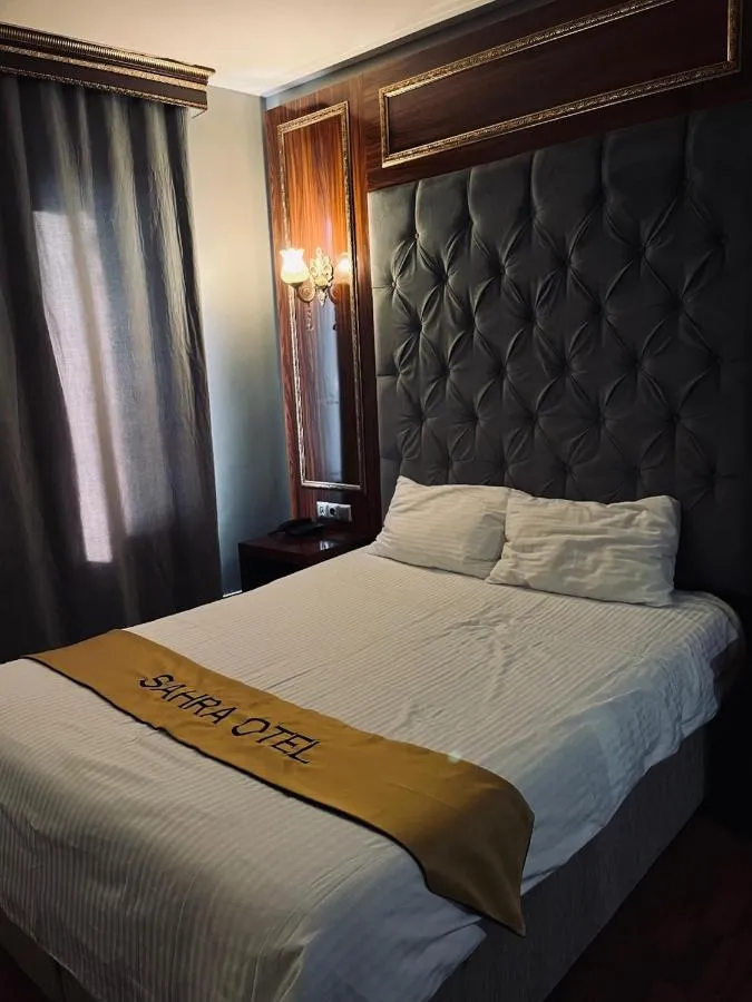 AHRA Hotel slide-4