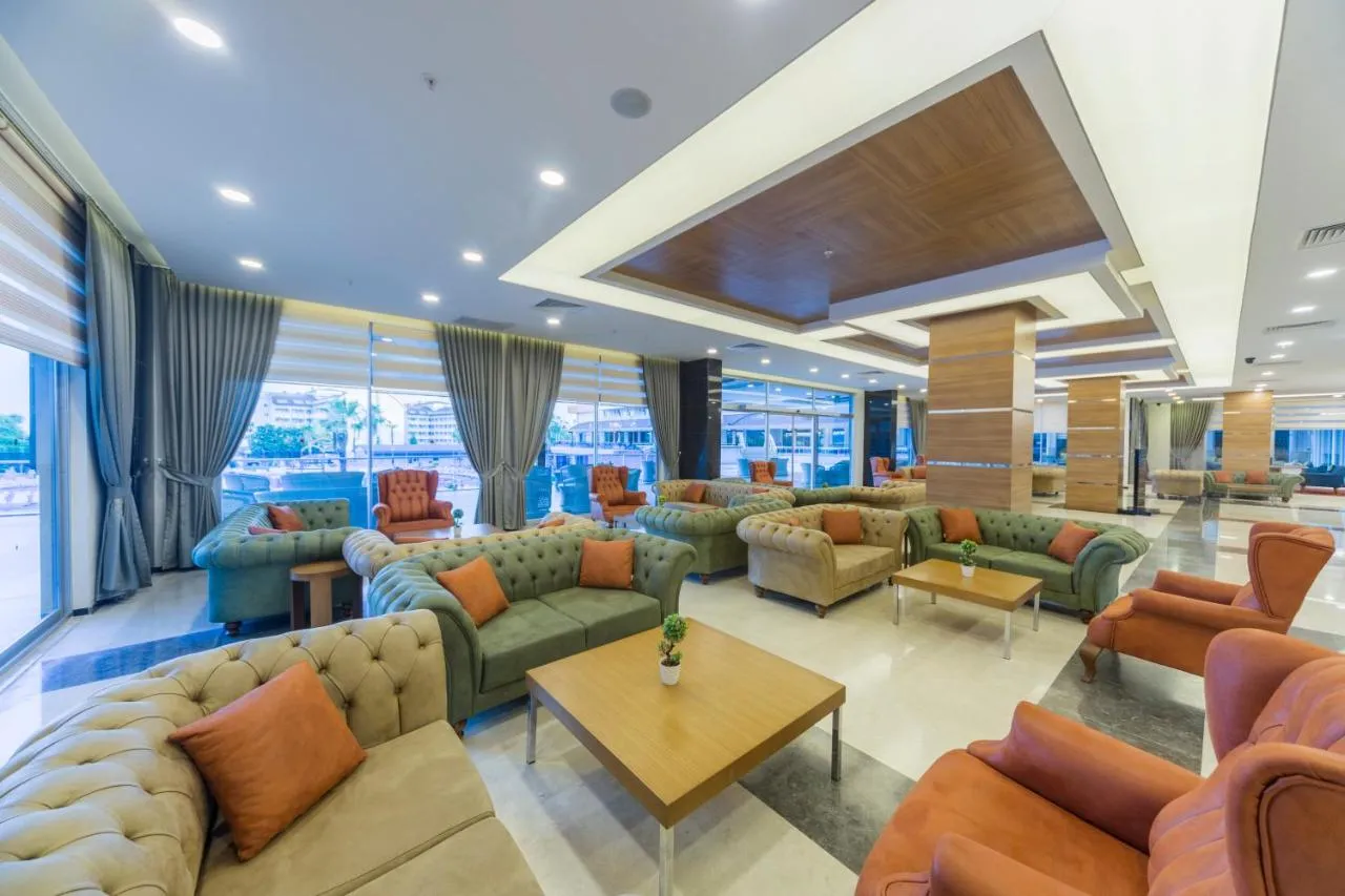 Lonicera Resort & Spa Hotel slide-5