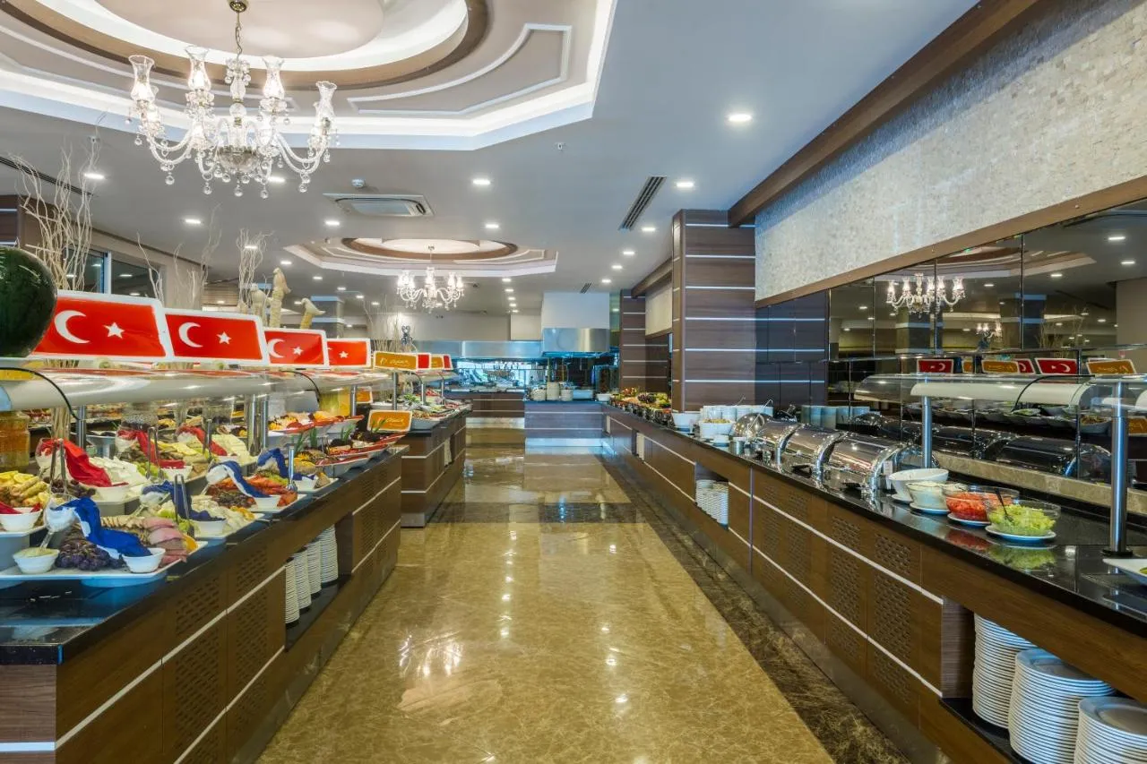 Lonicera Resort & Spa Hotel slide-4