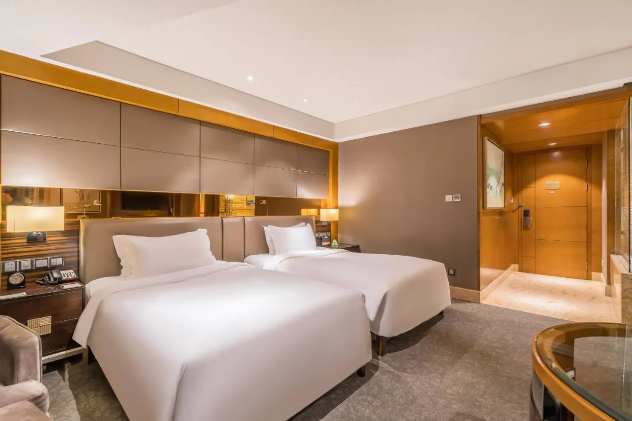 Lake View Hotel-1