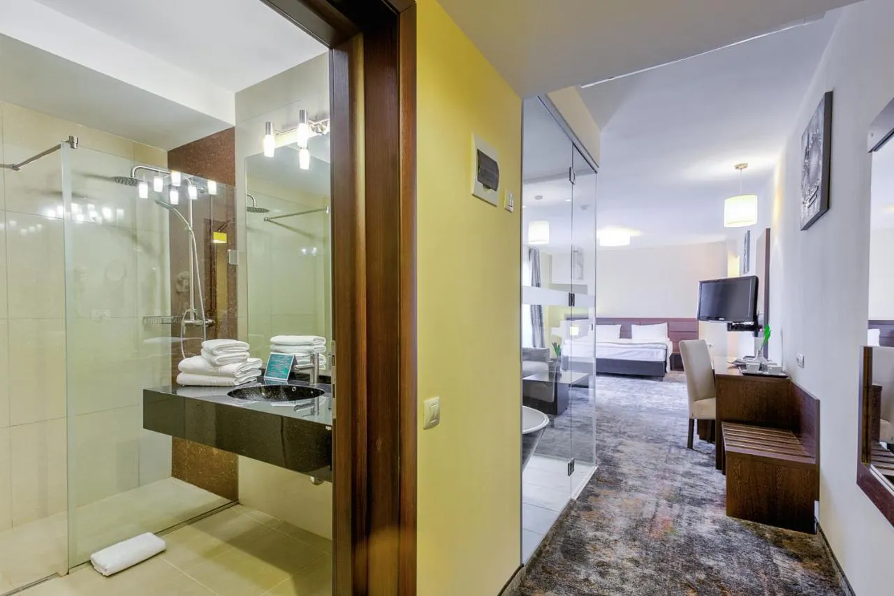 Golden Time Hotel-1