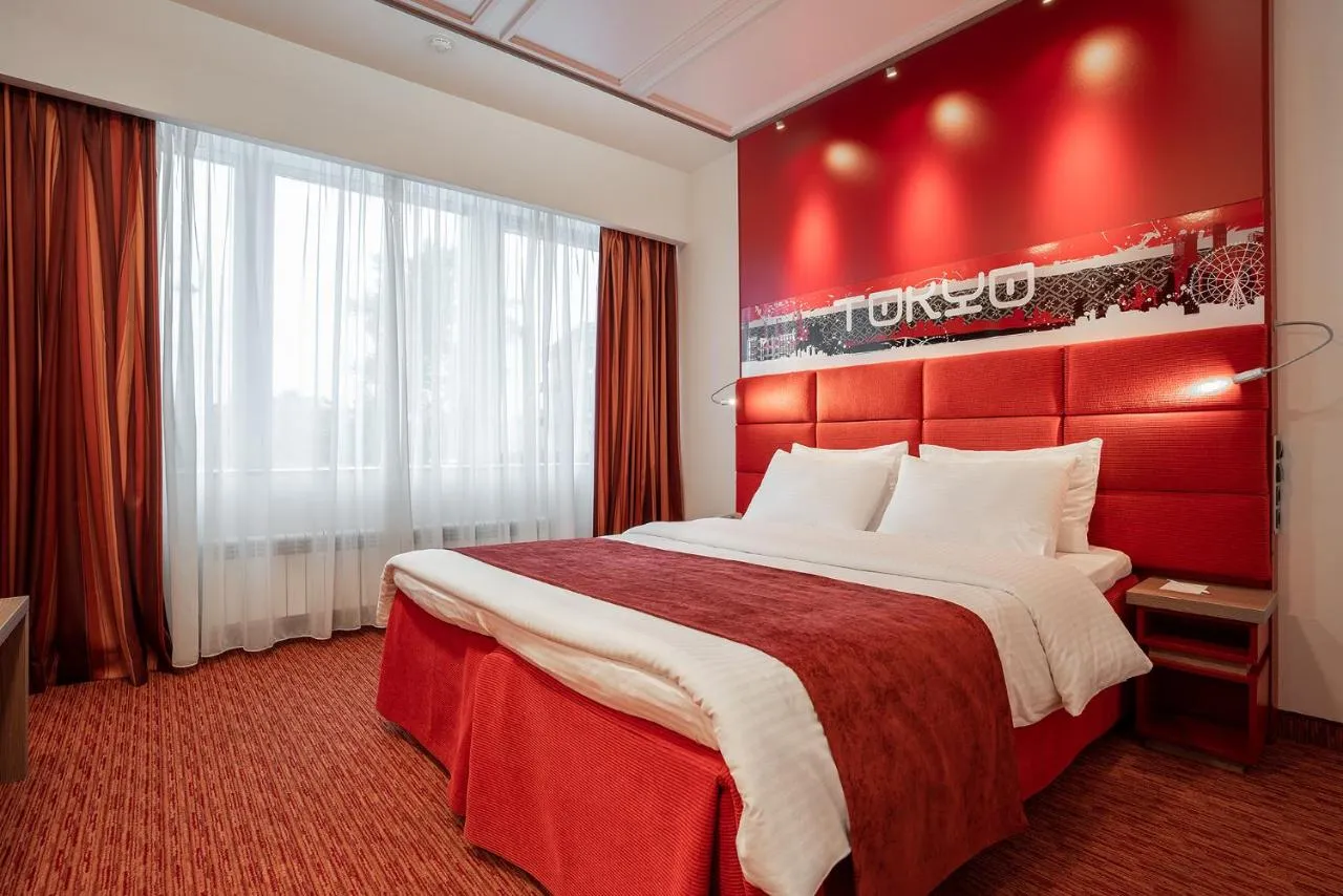 Red Stars Hotel slide-4